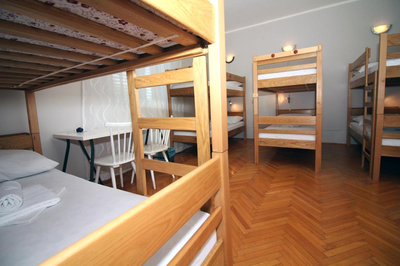 Hostel Marko Тисно Екстер'єр фото