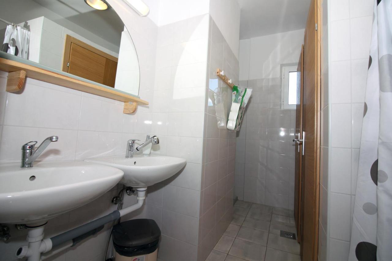 Hostel Marko Тисно Екстер'єр фото